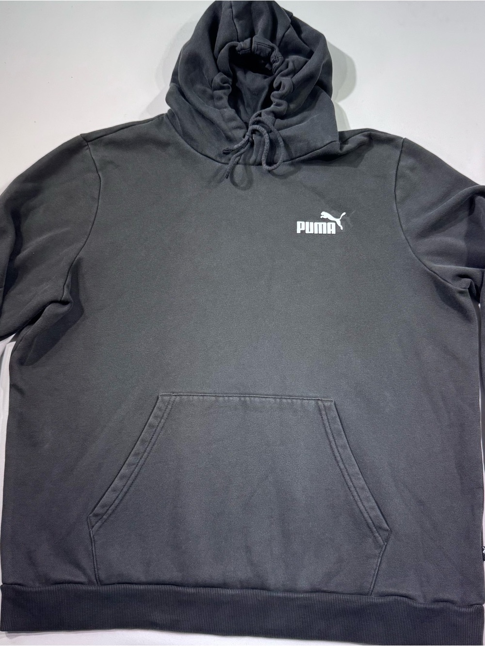 PUMA Essentials+ Tape Hoodie Men's XL Black Pullover Sweatshirt Logo Sleeve EUC